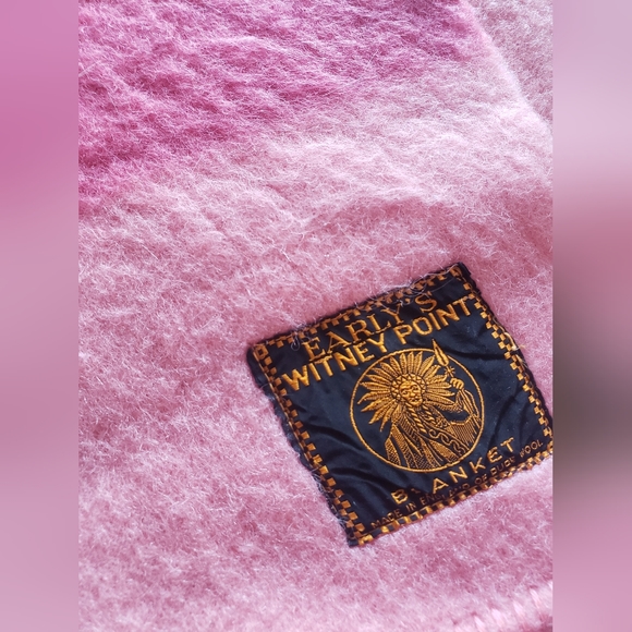 Vintage Witney Pointe Blanket - Picture 2 of 3